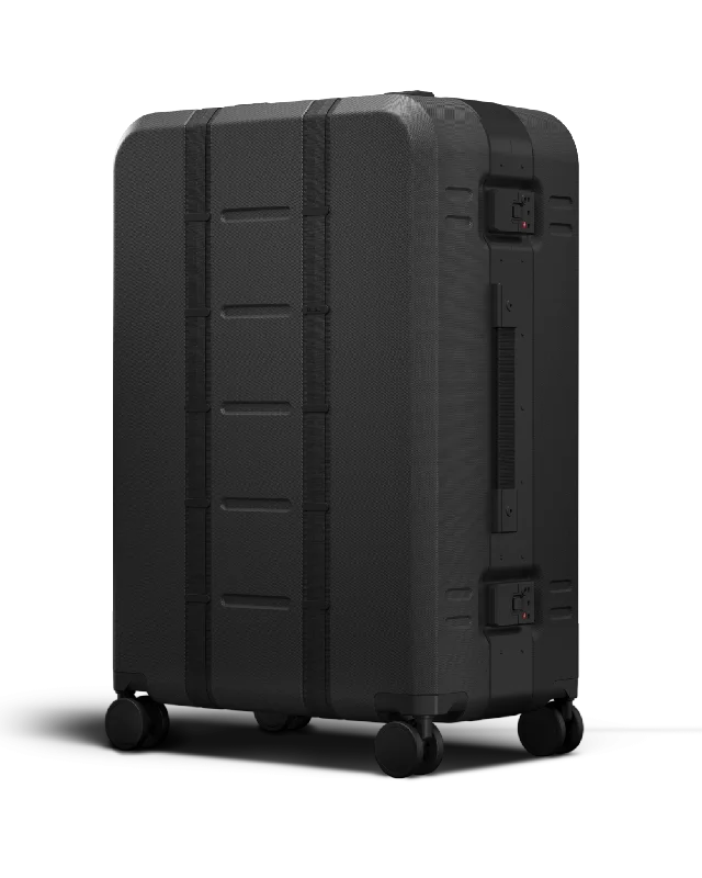 Compression Packing Cubes in Black and White for Saving Luggage SpaceRamverk Pro Check-in Luggage Large Black Out