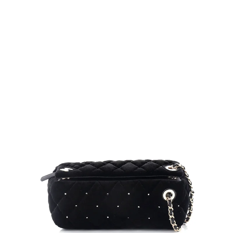 Leather Clutch with Chain Strap in Black for Cocktail PartiesCC Barrel Wristlet Chain Clutch Quilted Velvet with Crystals