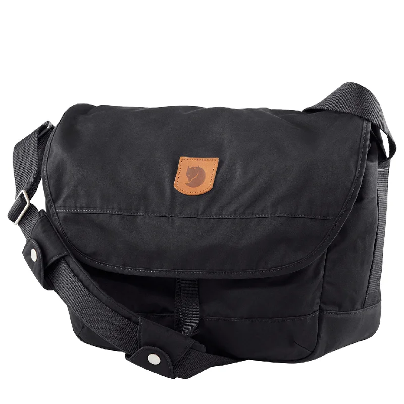 Shoulder Bag with Chain Strap in Silver for a Trendy AppearanceFjallraven Greenland Shoulder Bag Black