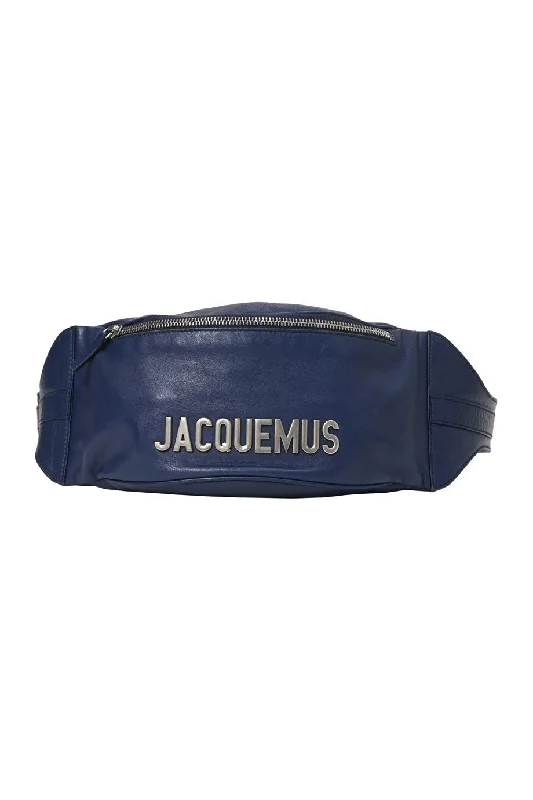 Leather Shoulder Bag with Magnetic Closure in Black for Quick Access[WB7238] Jacquemus | Fanny Pack