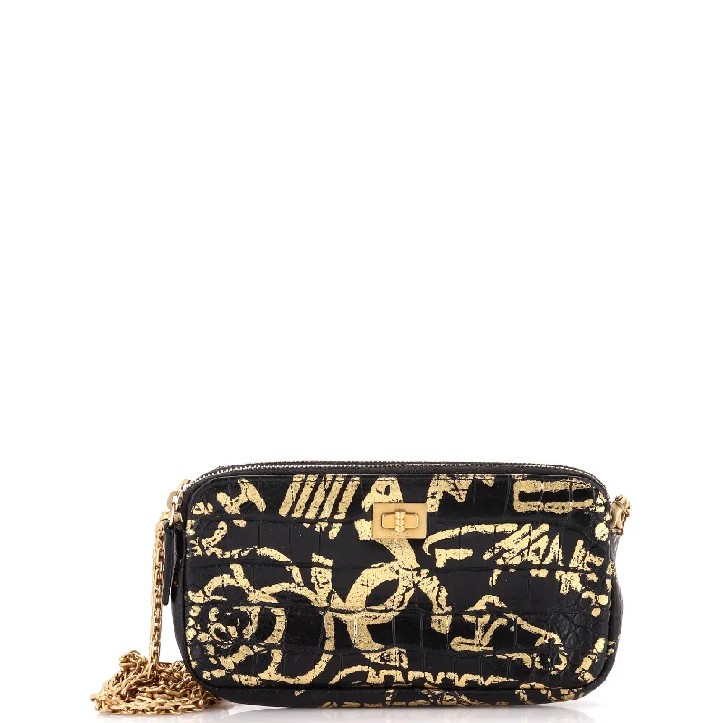 Leather Clutch with Chain Strap in Black for Cocktail PartiesReissue Zip Clutch with Chain Graffiti Crocodile Embossed Calfskin