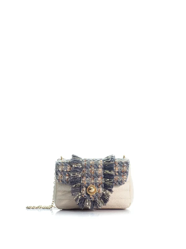 Quilted Shoulder Bag in Cream for a Classic and Elegant LookThe Soho Puff 5.0