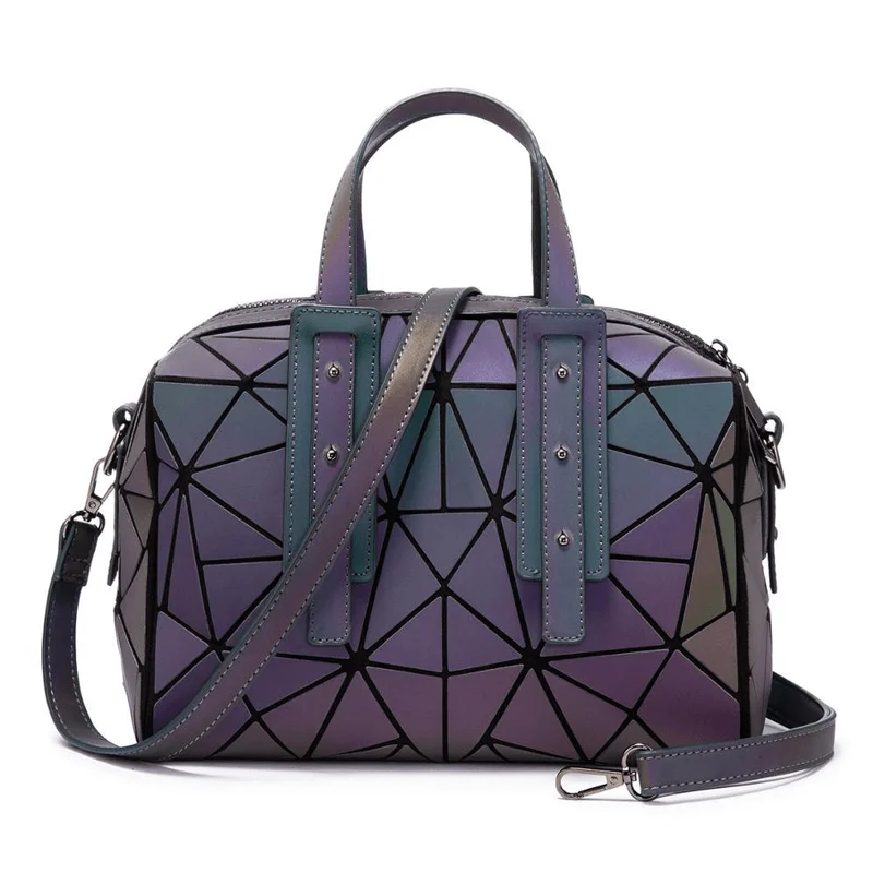 Women's Crossbody Bag with Chain Strap in Gold for a Glamorous TouchHolographic Reflection bags